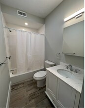 75 Pearl St, Unit 2 in Somerville, MA - Foto de edificio - Building Photo