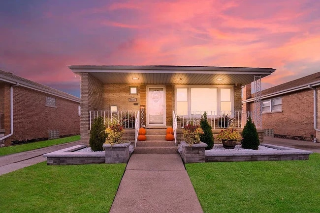 property at 8630 S Komensky Ave