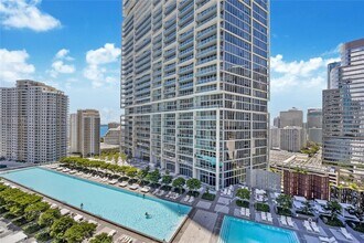 475 Brickell Ave, Unit 608 in Miami, FL - Building Photo - Building Photo