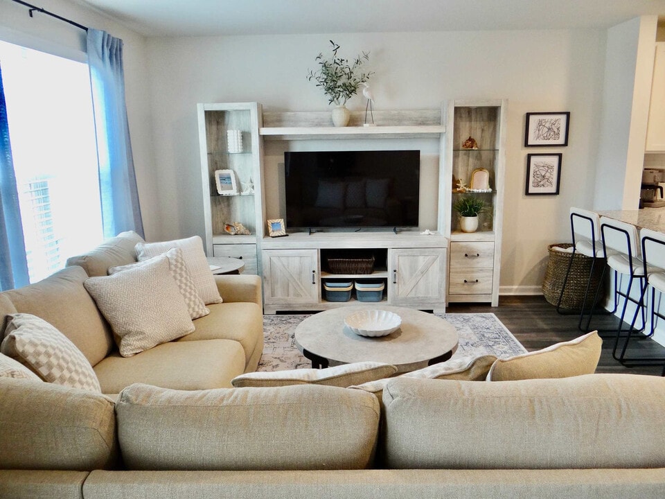 1 N Yaupon Dr in Surfside Beach, SC - Building Photo