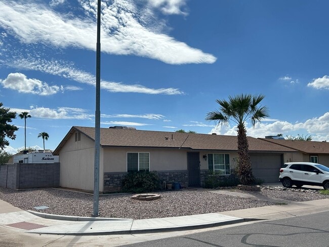 property at 801 W El Alba Way