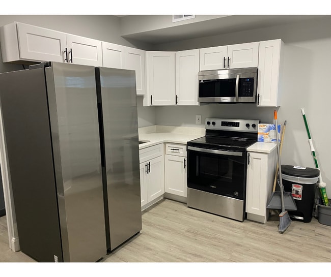 5019 Belair Rd in Baltimore, MD - Building Photo - Building Photo