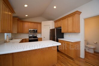 4524 S 950 E St in Salt Lake City, UT - Building Photo - Building Photo