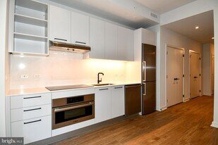 1625 Eckington Pl NE, Unit 610 in Washington, DC - Building Photo