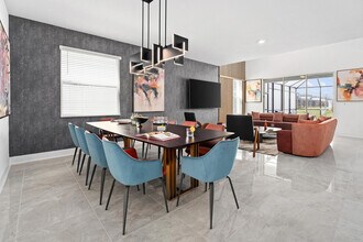5251 Asterisk Ave in Orlando, FL - Building Photo - Building Photo
