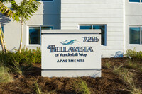 Bellavista at Vanderbilt Way in Naples, FL - Foto de edificio - Building Photo