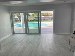 10945 SW 172nd Terrace in Miami, FL - Building Photo - Building Photo