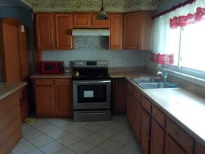 2528 Koper Dr in Sterling Heights, MI - Building Photo - Building Photo