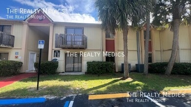 2130 Forest Knoll Dr NE in Palm Bay, FL - Building Photo - Building Photo