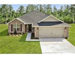 21619 Briar Cliff Dr in Saucier, MS - Building Photo