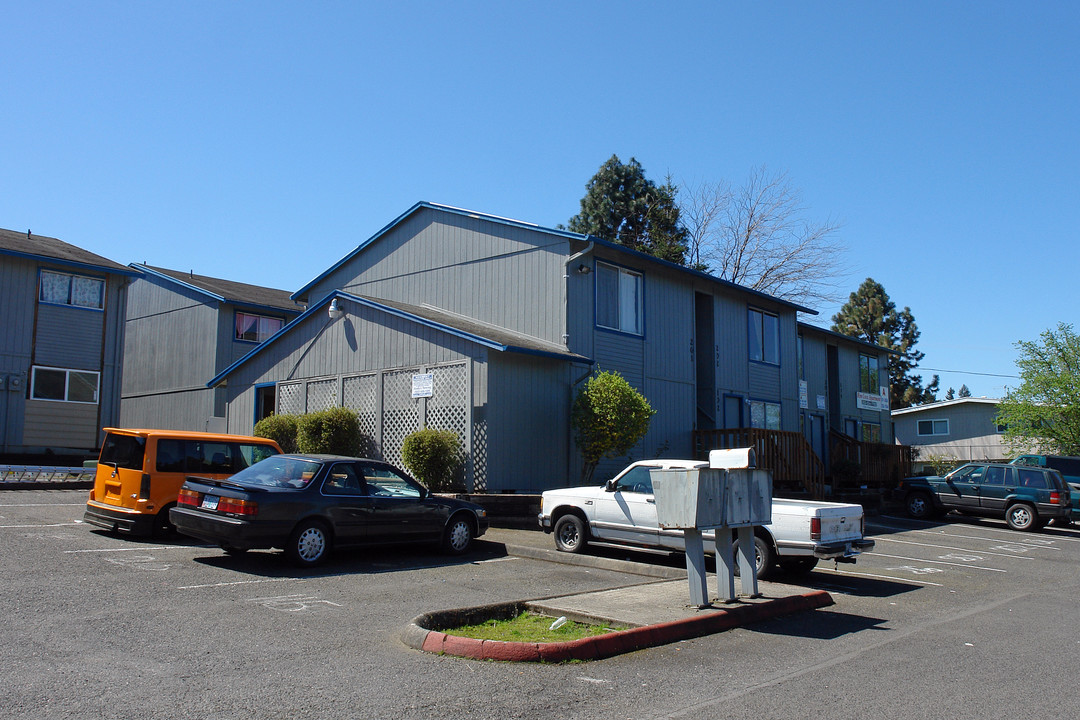 Rimcrest Apartments in Portland, OR - Building Photo