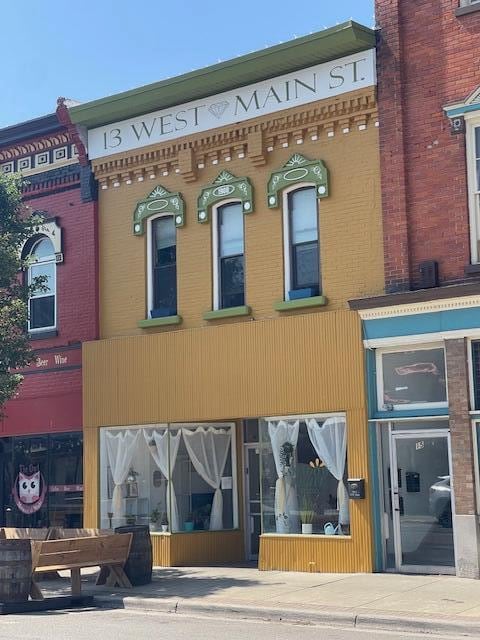 property at 13 W Main St