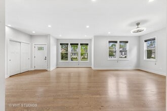 297 Highland Ave in Elmhurst, IL - Building Photo - Building Photo