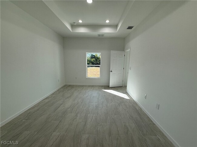 property at 1014 Lakeside Dr