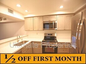 2201 W Union Hills Dr in Phoenix, AZ - Building Photo