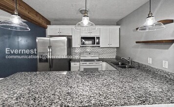 2812 Georgetown Dr, Unit APT 1518 in Hoover, AL - Building Photo - Building Photo