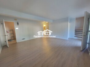 336 Woodstock Dr SW in Atlanta, GA - Building Photo - Building Photo