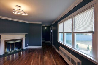 663 High Ridge Rd in Stamford, CT - Building Photo - Building Photo