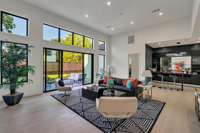 property at 3737 Cortez Dr
