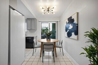 4055 Rosecrans Ave in Hawthorne, CA - Building Photo - Building Photo