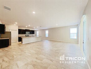 14345 Hidden Ct in Clermont, FL - Foto de edificio - Building Photo