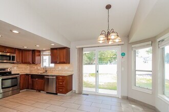 1157 E 2450 N in Layton, UT - Building Photo - Building Photo