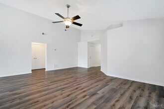 28 Easton St in Ensley, FL - Building Photo - Building Photo