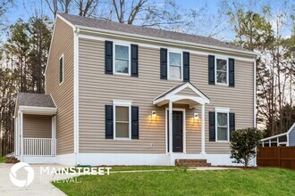 10321 Roundhouse Cir in Mint Hill, NC - Building Photo - Building Photo