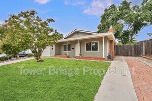 1317 School St in Folsom, CA - Building Photo