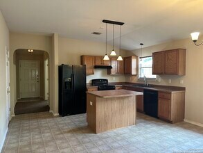 6506 Dancing Ct in San Antonio, TX - Building Photo - Building Photo