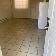 Fontana Apartments East in Tucson, AZ - Building Photo - Building Photo