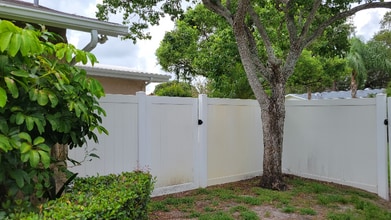 11619 80th Ave, Unit Flamingo in Seminole, FL - Foto de edificio - Building Photo