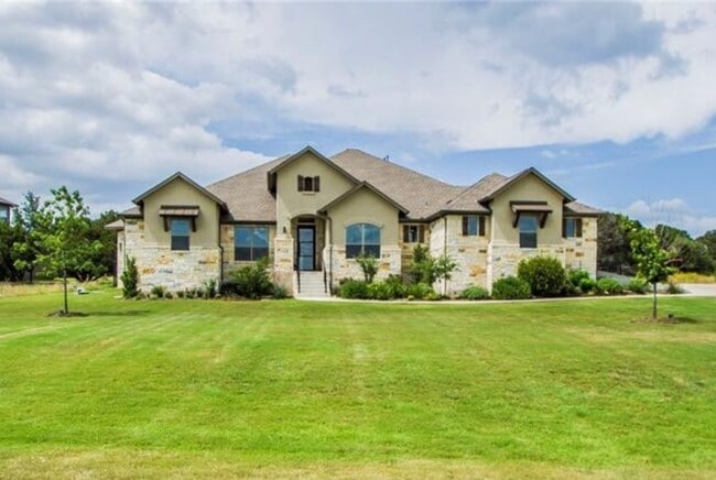 property at 1231 Hawthorne Loop