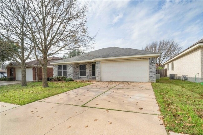 20902 Gelding Ln in Pflugerville, TX - Foto de edificio - Building Photo