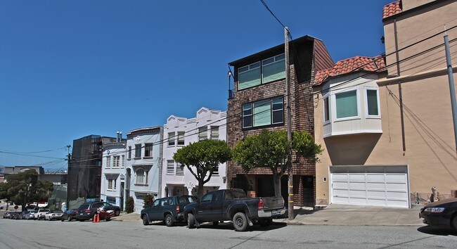 2608-2610 Leavenworth St in San Francisco, CA - Building Photo - Building Photo