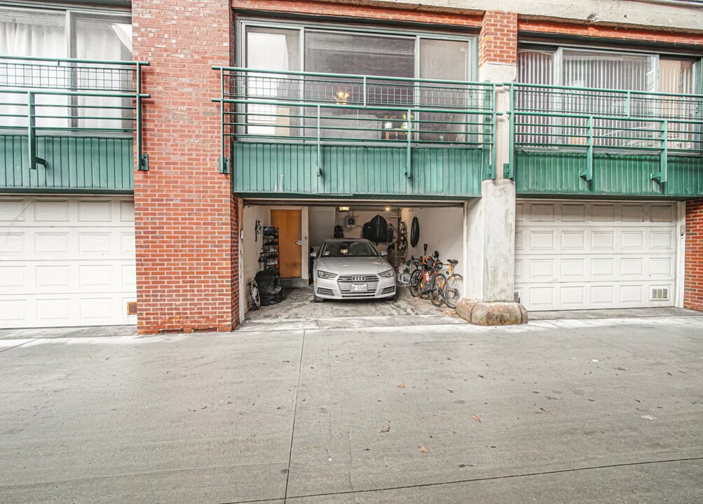 1727 S Indiana Ave in Chicago, IL - Building Photo