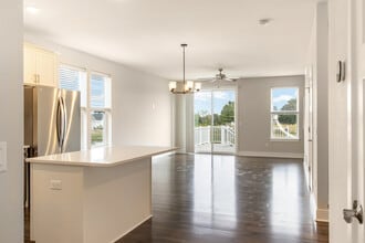 W218N16066 Tiger Lily Dr in Jackson, WI - Building Photo - Building Photo