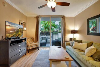 600 S Dixie Hwy, Unit 512 in West Palm Beach, FL - Building Photo - Building Photo
