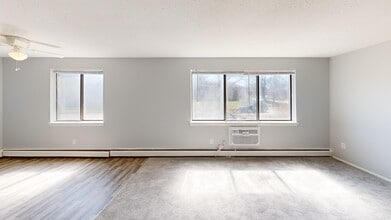 Grecian Gardens Apartments in Rochester, NY - Building Photo - Building Photo