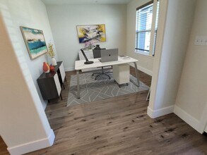 1715 Randon Way in Santa Rosa, CA - Building Photo - Building Photo