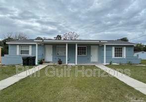 5 Ellinor Ct in Pensacola, FL - Building Photo