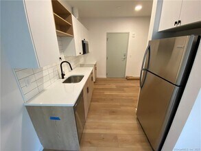 104 Howe St-Unit -307 in New Haven, CT - Building Photo - Building Photo