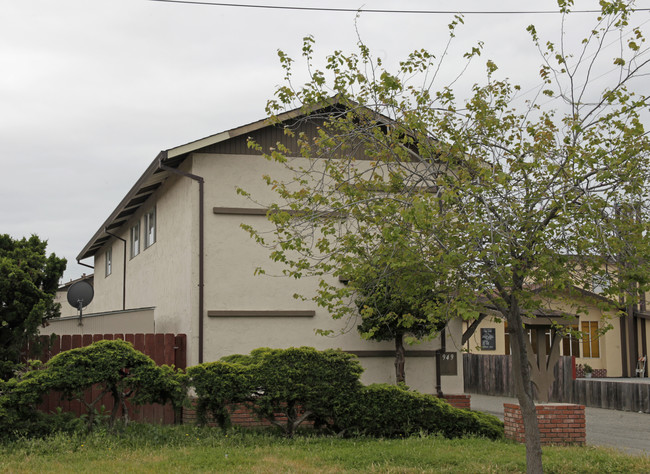 949 Elgin St in San Lorenzo, CA - Building Photo - Building Photo