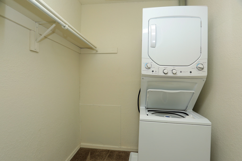 Hickory Grove Apartments in Broken Arrow, OK