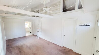 2351 Ashland St in Oshkosh, WI - Building Photo - Building Photo