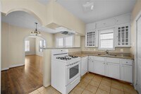5017 Pease St photo'
