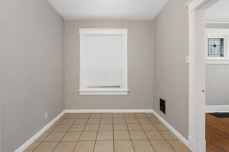 5022 Lindenwood Ave in St. Louis, MO - Building Photo - Building Photo