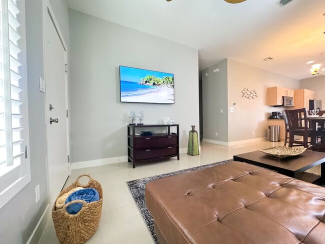 150 Padre Blvd in South Padre Island, TX - Foto de edificio - Building Photo