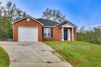 2824 Cranbrook Dr in Hephzibah, GA - Building Photo - Building Photo