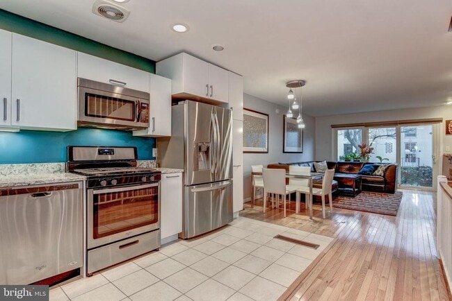 property at 225 G St SW